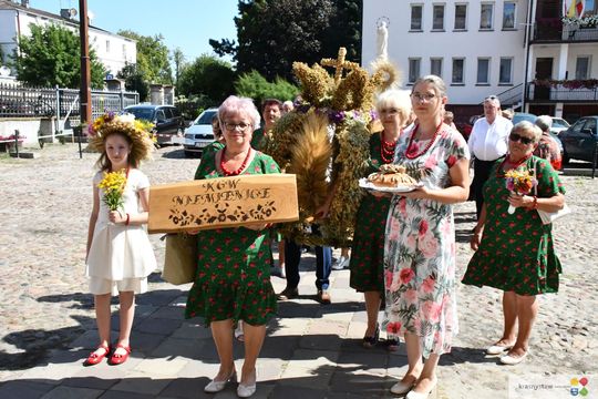 Dożynki parafialne w kościele św. Franciszka Ksawerego w Krasnymstawie [GALERIA ZDJĘĆ]