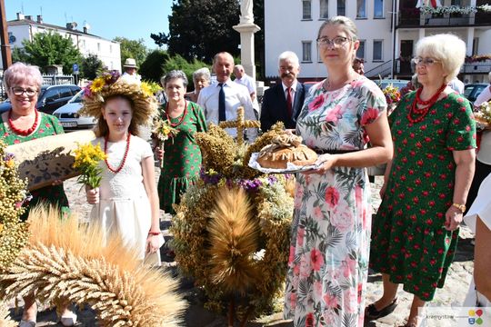 Dożynki parafialne w kościele św. Franciszka Ksawerego w Krasnymstawie [GALERIA ZDJĘĆ]
