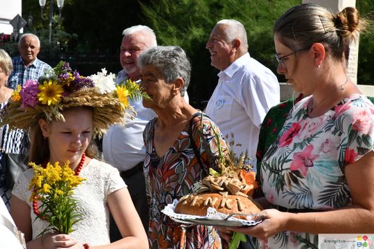 Dożynki parafialne w kościele św. Franciszka Ksawerego w Krasnymstawie [GALERIA ZDJĘĆ]