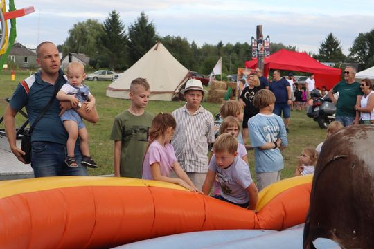 Gm. Ruda-Huta. Amerykański Dzień w Magicznej Wiosce [GALERIA ZDJĘĆ]