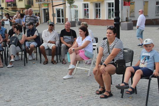 Chełm. Reczka, rzeczka i poleczka na Placu Łuczkowskiego. Folkowo-ludowy rodzinny piknik [GALERIA ZDJĘĆ]