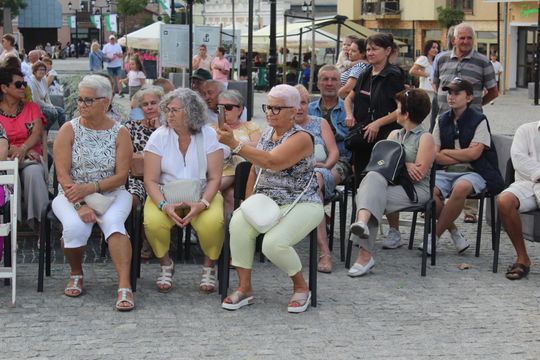 Chełm. Reczka, rzeczka i poleczka na Placu Łuczkowskiego. Folkowo-ludowy rodzinny piknik [GALERIA ZDJĘĆ]