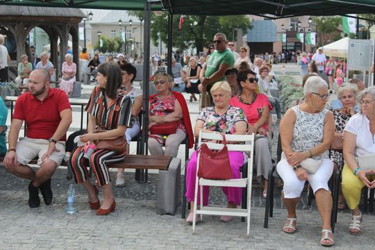 Chełm. Reczka, rzeczka i poleczka na Placu Łuczkowskiego. Folkowo-ludowy rodzinny piknik [GALERIA ZDJĘĆ]