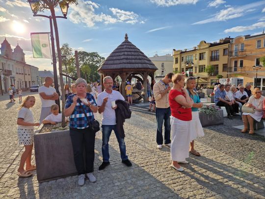 Chełm. Reczka, rzeczka i poleczka na Placu Łuczkowskiego. Folkowo-ludowy rodzinny piknik [GALERIA ZDJĘĆ]