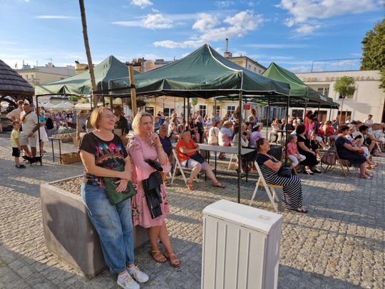 Chełm. Reczka, rzeczka i poleczka na Placu Łuczkowskiego. Folkowo-ludowy rodzinny piknik [GALERIA ZDJĘĆ]