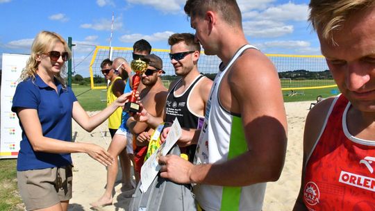 Chmielakowy Turniej Plażowej Piłki Siatkowej rozstrzygnięty [GALERIA ZDJĘĆ]