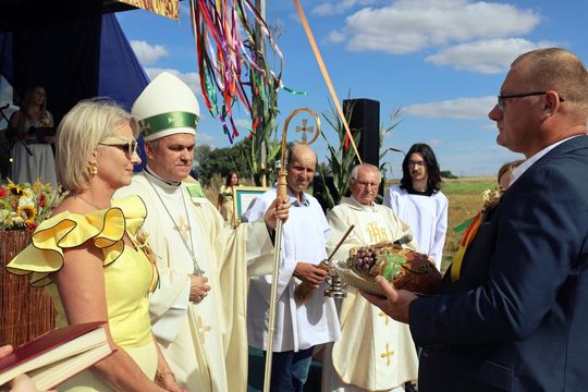 Dożynki gminne w Leśniowicach 2025 cz. II [GALERIA ZDJĘĆ]