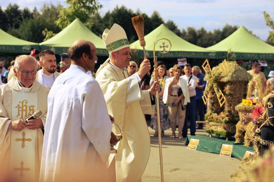 Dożynki gminne w Leśniowicach 2025 cz. II [GALERIA ZDJĘĆ]
