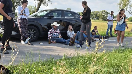 Przepęd koni z Chutoru Kozaka przez cztery gminy [GALERIA ZDJĘĆ]