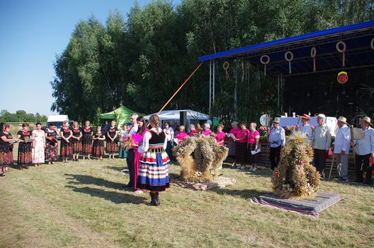Gmina Krasnystaw. Udane Dożynki Trzech Wsi - Święto Plonów [GALERIA ZDJĘĆ]