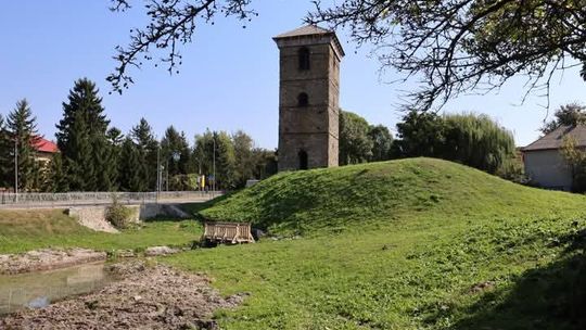 Tajemnice średniowiecznej wieży w Stołpiu odkrywane na nowo [ZDJĘCIA]