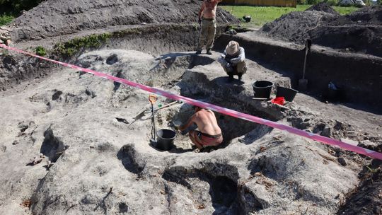 Tajemnice średniowiecznej wieży w Stołpiu odkrywane na nowo [ZDJĘCIA]