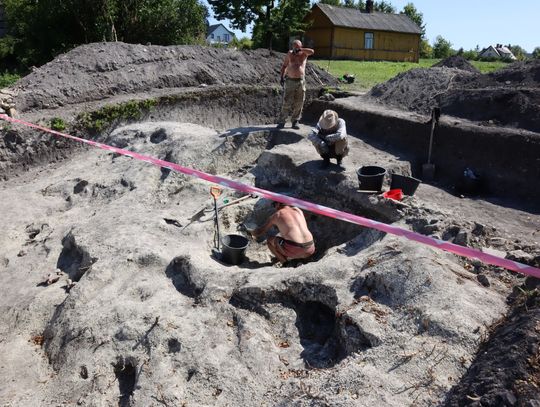 Tajemnice średniowiecznej wieży w Stołpiu odkrywane na nowo [ZDJĘCIA]