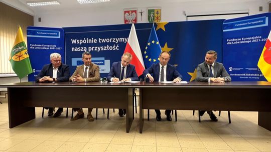 Koniec koszmaru na „betonówce”. Podpisano umowę na przebudowę drogi wojewódzkiej [GALERIA ZDJĘĆ]