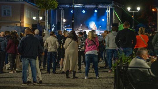 Chełm. Roztańczona Studnia na Placu Łuczkowskiego [GALERIA ZDJĘĆ]