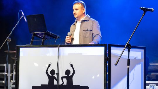 Chełm. Roztańczona Studnia na Placu Łuczkowskiego [GALERIA ZDJĘĆ]