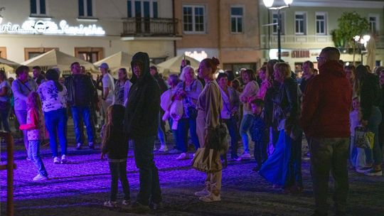 Chełm. Roztańczona Studnia na Placu Łuczkowskiego [GALERIA ZDJĘĆ]