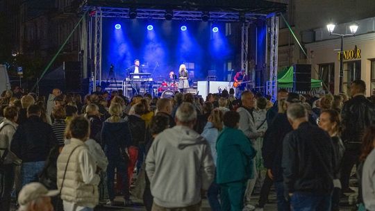 Chełm. Roztańczona Studnia na Placu Łuczkowskiego [GALERIA ZDJĘĆ]