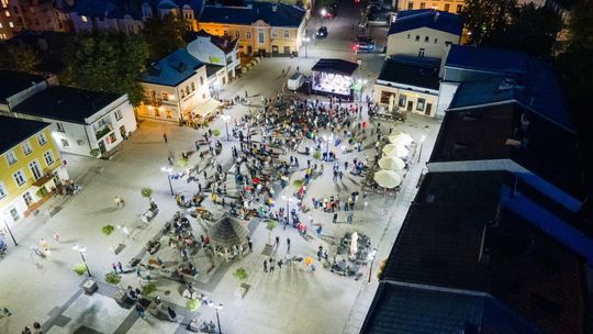 Chełm. Roztańczona Studnia na Placu Łuczkowskiego [GALERIA ZDJĘĆ]