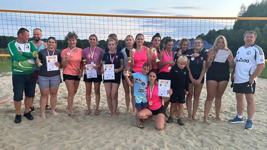 Gm. Kamień. Siatkówka Plażowa Kobiet o „Puchar Wójta” 2025 [GALERIA ZDJĘĆ]