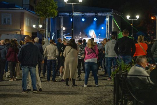 Chełm. Roztańczona Studnia na Placu Łuczkowskiego [GALERIA ZDJĘĆ]
