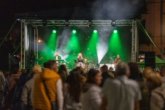 Chełm. Roztańczona Studnia na Placu Łuczkowskiego [GALERIA ZDJĘĆ]