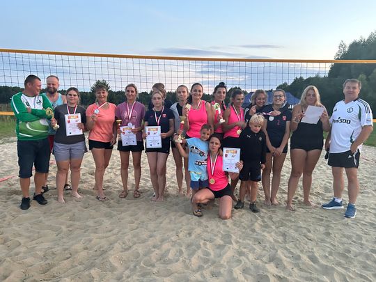 Gm. Kamień. Siatkówka Plażowa Kobiet o „Puchar Wójta” 2025 [GALERIA ZDJĘĆ]