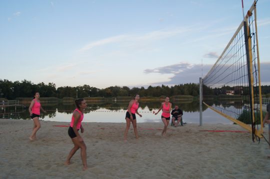 Gm. Kamień. Siatkówka Plażowa Kobiet o „Puchar Wójta” 2025 [GALERIA ZDJĘĆ]