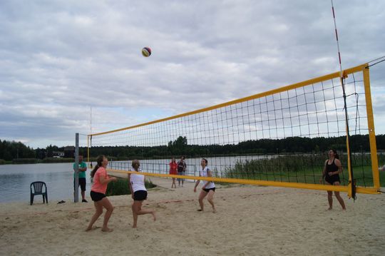 Gm. Kamień. Siatkówka Plażowa Kobiet o „Puchar Wójta” 2025 [GALERIA ZDJĘĆ]