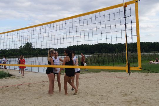 Gm. Kamień. Siatkówka Plażowa Kobiet o „Puchar Wójta” 2025 [GALERIA ZDJĘĆ]