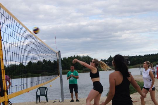 Gm. Kamień. Siatkówka Plażowa Kobiet o „Puchar Wójta” 2025 [GALERIA ZDJĘĆ]