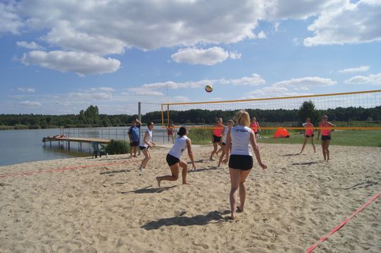 Gm. Kamień. Siatkówka Plażowa Kobiet o „Puchar Wójta” 2025 [GALERIA ZDJĘĆ]