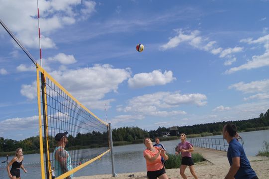 Gm. Kamień. Siatkówka Plażowa Kobiet o „Puchar Wójta” 2025 [GALERIA ZDJĘĆ]