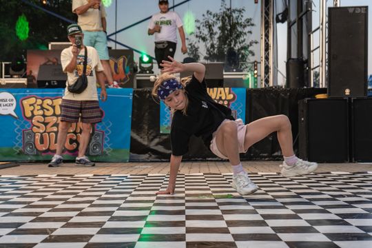 Włodawa. Festiwal Sztuki Ulicy. Koncert AI zgłoszony do Księgi Rekordów Guinnessa [GALERIA ZDJĘĆ]