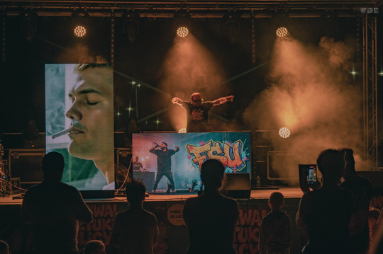 Włodawa. Festiwal Sztuki Ulicy. Koncert AI zgłoszony do Księgi Rekordów Guinnessa [GALERIA ZDJĘĆ]