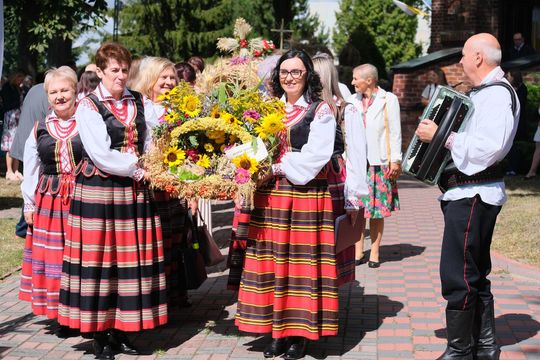 Dożynki 2025. Gmina Rejowiec Fabryczny podziękowała za plony. Świętowano w Pawłowie [GALERIA ZDJĘĆ]