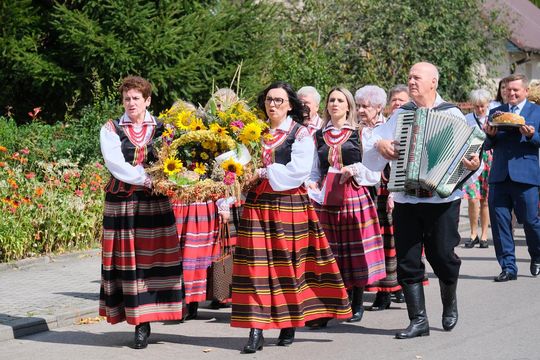 Dożynki 2025. Gmina Rejowiec Fabryczny podziękowała za plony. Świętowano w Pawłowie [GALERIA ZDJĘĆ]