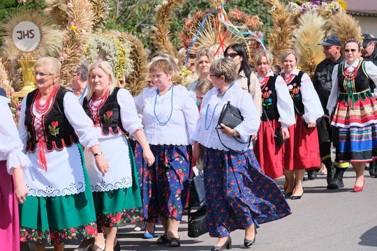 Dożynki 2025. Gmina Rejowiec Fabryczny podziękowała za plony. Świętowano w Pawłowie [GALERIA ZDJĘĆ]