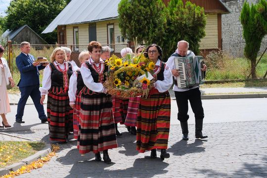 Dożynki 2025. Gmina Rejowiec Fabryczny podziękowała za plony. Świętowano w Pawłowie [GALERIA ZDJĘĆ]