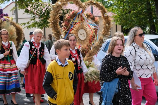Dożynki 2025. Gmina Rejowiec Fabryczny podziękowała za plony. Świętowano w Pawłowie [GALERIA ZDJĘĆ]
