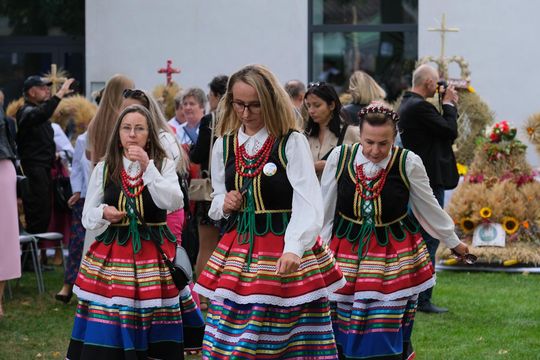 Dożynki 2025. Gmina Rejowiec Fabryczny podziękowała za plony. Świętowano w Pawłowie [GALERIA ZDJĘĆ]