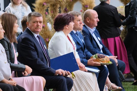 Dożynki 2025. Gmina Rejowiec Fabryczny podziękowała za plony. Świętowano w Pawłowie [GALERIA ZDJĘĆ]
