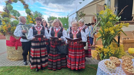 Dożynki 2025. Gmina Rejowiec Fabryczny podziękowała za plony. Świętowano w Pawłowie [GALERIA ZDJĘĆ]