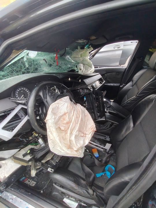  Czołowe zderzenie mercedesa z BMW na krajowej 17 w Dziecininie [ZDJĘCIA]