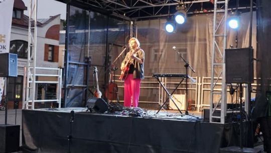 Chełm. Finałowa Muzyczna Studnia na Placu Łuczkowskiego [GALERIA ZDJĘĆ]