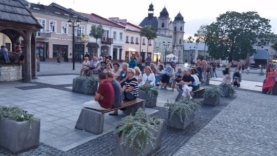 Chełm. Finałowa Muzyczna Studnia na Placu Łuczkowskiego [GALERIA ZDJĘĆ]