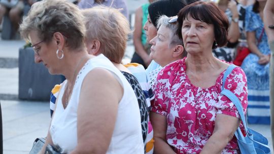 Chełm. Finałowa Muzyczna Studnia na Placu Łuczkowskiego [GALERIA ZDJĘĆ]