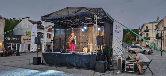 Chełm. Finałowa Muzyczna Studnia na Placu Łuczkowskiego [GALERIA ZDJĘĆ]