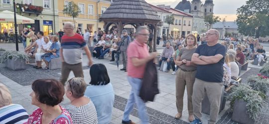 Chełm. Finałowa Muzyczna Studnia na Placu Łuczkowskiego [GALERIA ZDJĘĆ]