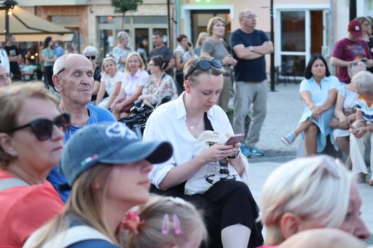 Chełm. Finałowa Muzyczna Studnia na Placu Łuczkowskiego [GALERIA ZDJĘĆ]